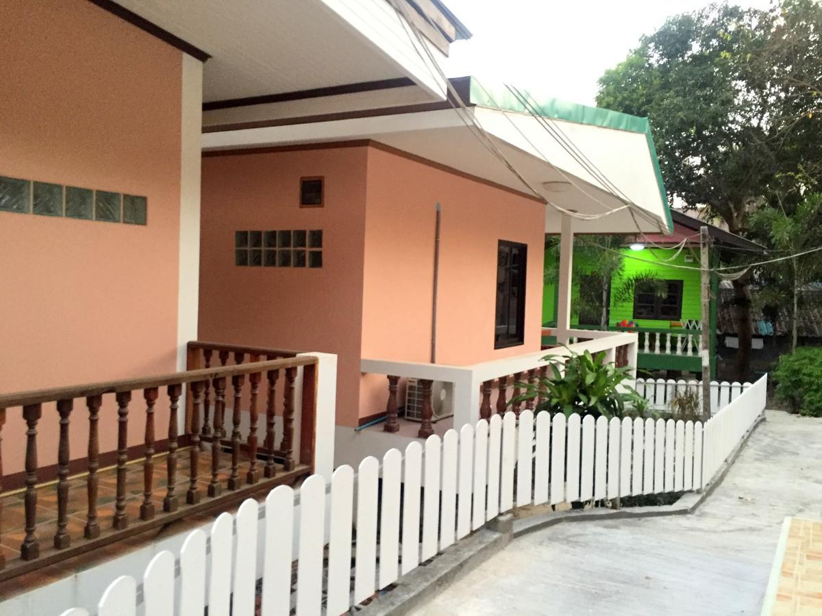 Hôtel Sea Breeze Bungalow à Ko Samet Extérieur photo