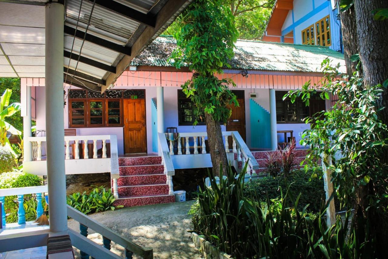 Hôtel Sea Breeze Bungalow à Ko Samet Extérieur photo